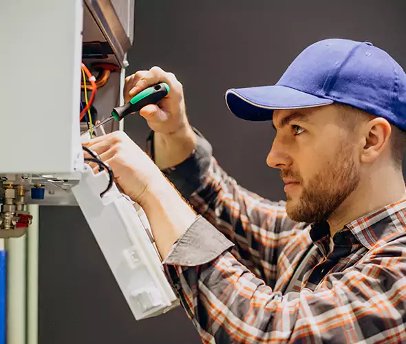 Expert Plumber for Tankless Water Heater Maintenance in Woodmere, NY: Schedule Professional Maintenance Services with Us